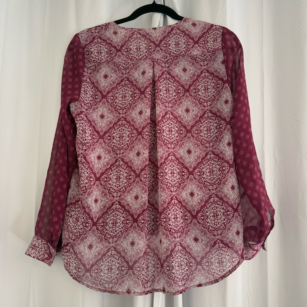 Kut From The Kloth Surplice Blouse XS Petite Burgundy Roll Tab Sleeve Top - Picture 3 of 10